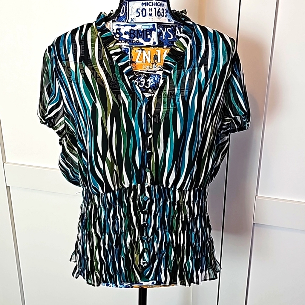 Worthington XL short sleeve top.